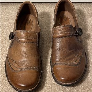 Earth Origins brown leather slip on shoes